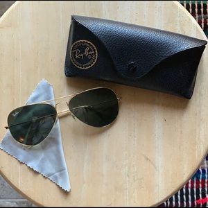 “Aviator” Ray-Bans Sunglasses w/ original case